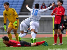 前へ、前へ…U-18代表ストライカー・安藤瑞季がゴールラッシュ締めくくる(4枚)