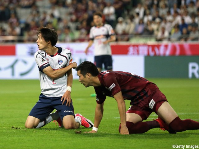 FC東京が永井の先制ループも…渡邉が2戦連発弾で神戸が追いつく(20枚)