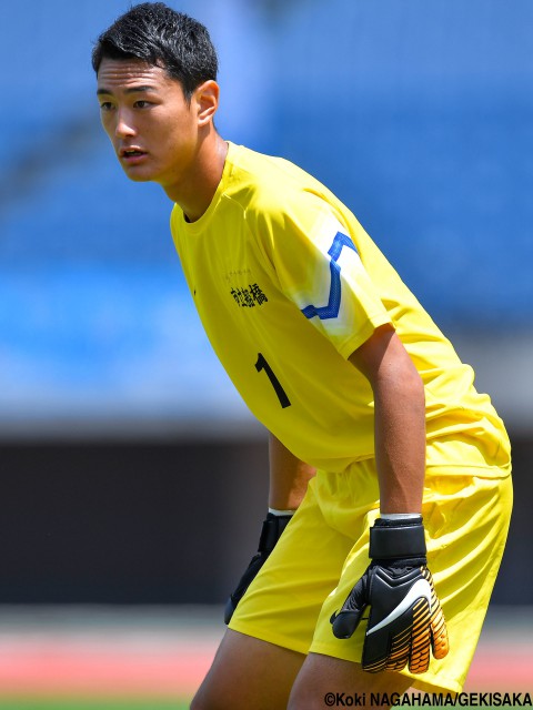 市船の190cm超えGK長谷川凌、ビッグセーブで1点リード死守(4枚)