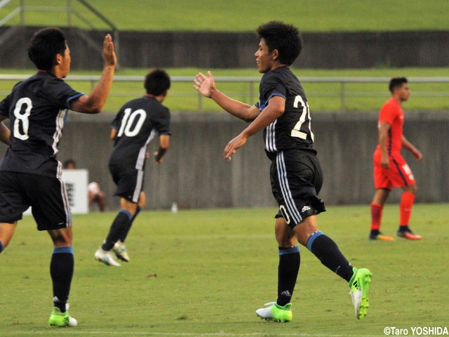 [SBS杯]U-18日本代表は交代出場の杉田が追撃ゴール(4枚)