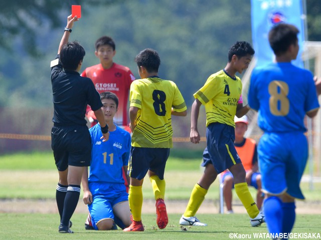 [全中]長崎南山が昨年準V校撃破!!暁星国際は主将退場後に決勝被弾(16枚)