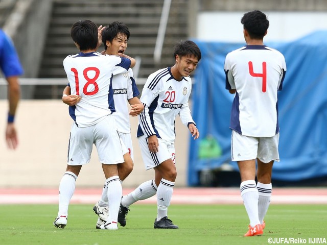 [関東]東洋大が4発圧勝、苦しむ日体大は降格圏転落(20枚)