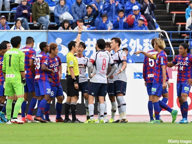 リンス先制弾も甲府は3連勝ならず…ウタカ退場のFC東京とドロー決着