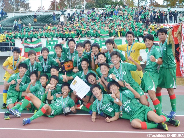 作陽が3年ぶりに王者奪還!飯原V弾で昨年度覇者・岡山学芸館を破る:岡山(13枚)