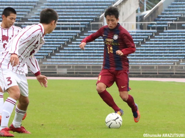 [MOM2334]京都橘MF土井翔太(3年)_「チームの助けに」の期待に応え、左足で決勝点もたらす