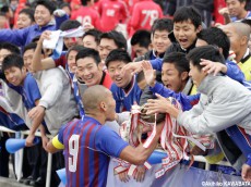 山梨学院が4ゴールで2連覇達成!帝京三は夏に続く全国出場ならず・・・:山梨(14枚)