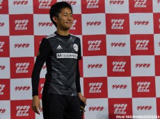 終了間際の鮮やかな優勝決定弾!MAT FCの山本隆二が大会MVPを受賞(5枚)