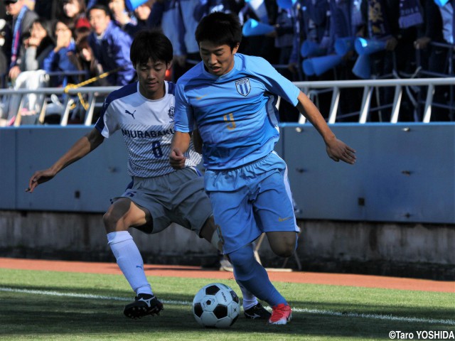 交代出場のエースストライカー、FW倉持が桐光学園を救う同点弾!:神奈川(5枚)