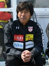 盛岡の菊池利三監督が来季も指揮、1年目の今季は15位「申し訳なく思っています」