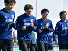 中2日の中国戦へ、北朝鮮戦控え組が公開練習でメニュー消化(20枚)