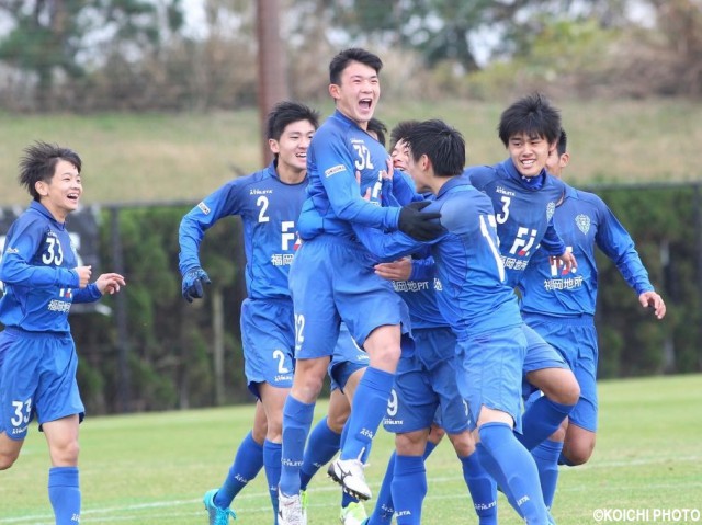 [プレミアリーグWEST]福岡U-18が大津に5発勝利、大逆転でプレミア残留決める!(13枚)