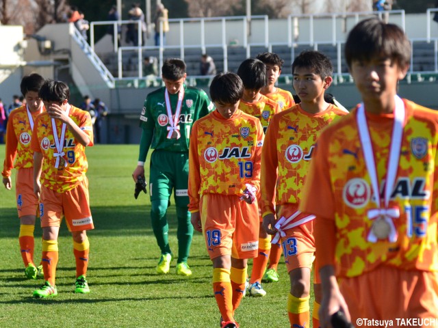 後半に猛攻しかけるも終了間際に失点…清水ジュニアユースは連覇ならず(14枚)