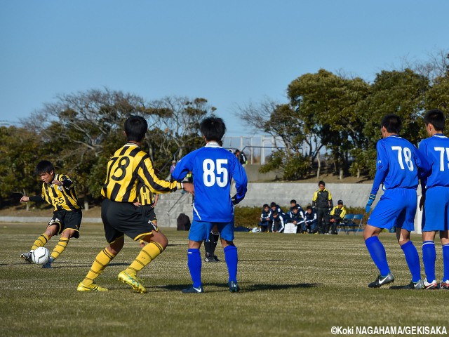 [MOM2369]前橋育英MF須田晃輝(2年)_「育英で試合に出るため」、武器を加えた技巧派ボランチ