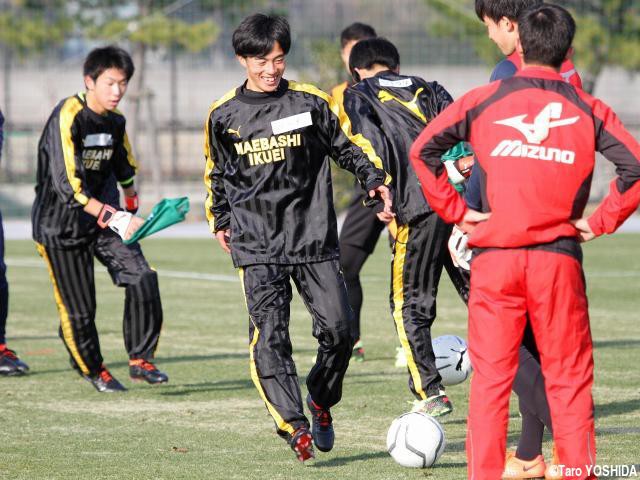 選手権ファイナルの激闘から11日。欧州遠征メンバー入りを懸けた日本高校選抜選考合宿がスタート