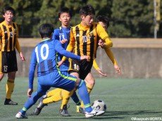 [新人戦]注目FW川本2発!東海大福岡が飯塚との延長戦制す:福岡(20枚)