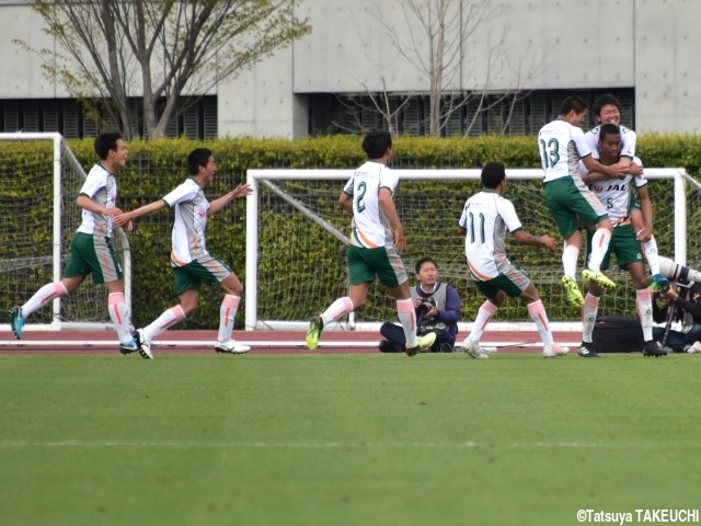 [プレミアリーグEAST]青森山田が4発リベンジ!! 昨季王者・FC東京は4年連続の黒星発進