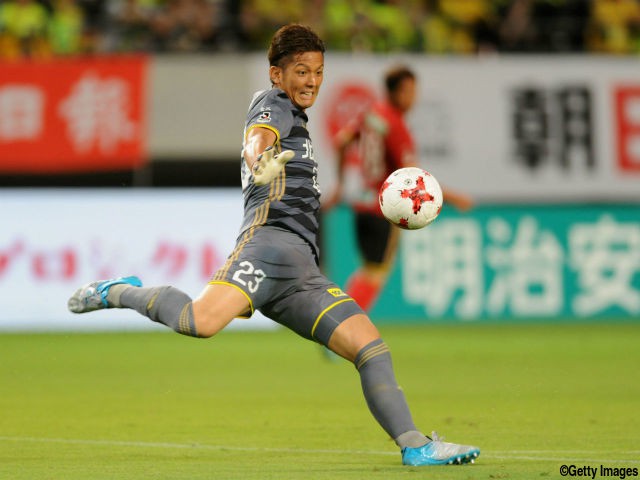 金沢、今季33試合出場のGK白井と契約更新