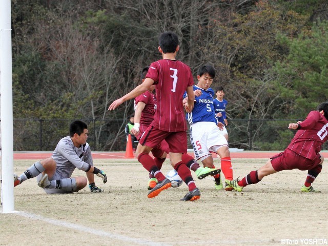 横浜FMユースがプレミアプレーオフ1回戦で7ゴール(12枚)