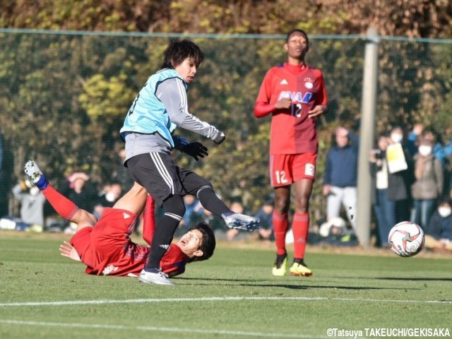 伊東と三笘がゴール、日本代表が練習試合で流経大に2-0勝利