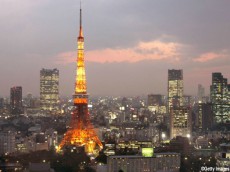 日本から森保ジャパンを後押し! アジア杯決勝で東京タワーが青と白にライトアップ