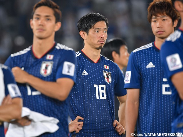 ボランチで先発出場の塩谷、“地元優勝”は叶わず(4枚)