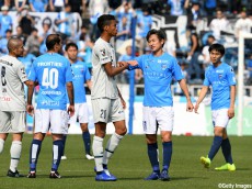横浜FCと福岡は両者PKの痛み分け(12枚)