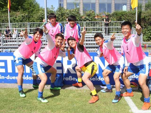 日本高校選抜の18人は成長し続けて活動を終了、各チームでの活躍を期す(20枚)