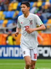 W杯で“青赤2トップ”実現、ゴール挙げた田川に原大智「嬉しかったし、自分も」