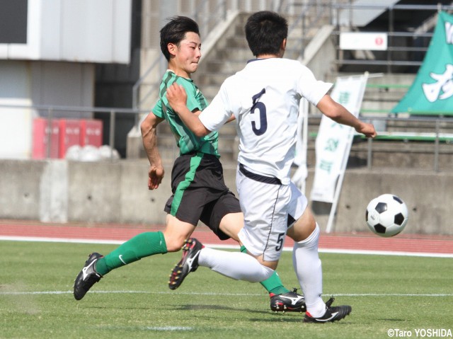 専修大松戸の10番FW吉川が関東大会代表決定戦で圧巻ハット!:千葉(9枚)