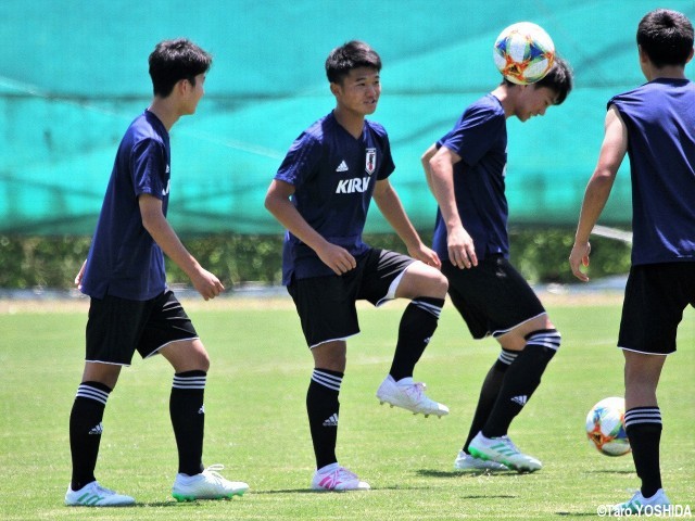 U-16世代を代表するドリブラー、中村仁郎「久保建英選手のように、人をワクワクさせる選手に」
