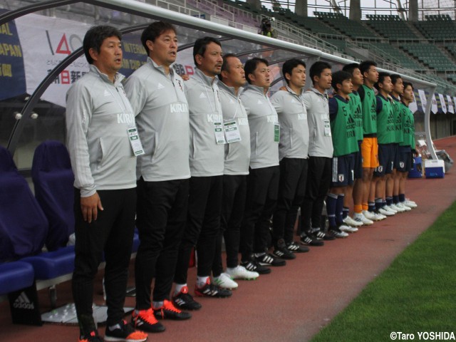 U-16日本代表はサブ組も声、プレーで快勝に貢献(12枚)