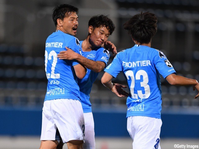 曲芸的ボレーで同点弾!! 横浜FC“初ゴール”の松井大輔「どこも食われてるし…」