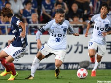 ブラジル移籍発表後に急転…23歳立花歩夢が横浜FC復帰、右膝負傷で検査へ