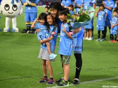 川崎F一筋17年目…憲剛、名古屋戦でJ1通算450試合出場(4枚)