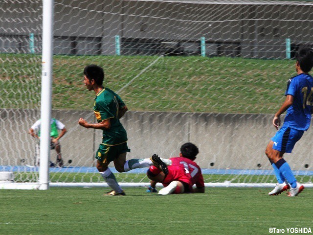 [MOM2961]静岡学園FW草柳祐介(3年)_勉強もサッカーも頑張ってBから這い上がったFW、デビュー戦で1G1A!