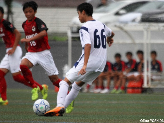 [関西U-16～Groeien～]神戸弘陵vs東山は雷雨のため0-0打ち切りに(10枚)