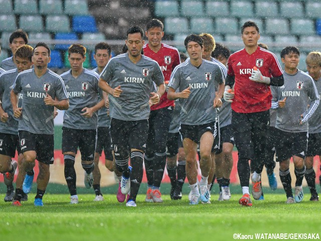 森保Jが大雨の中で最終調整、敵地ピッチ確認も「相当やりにくい」