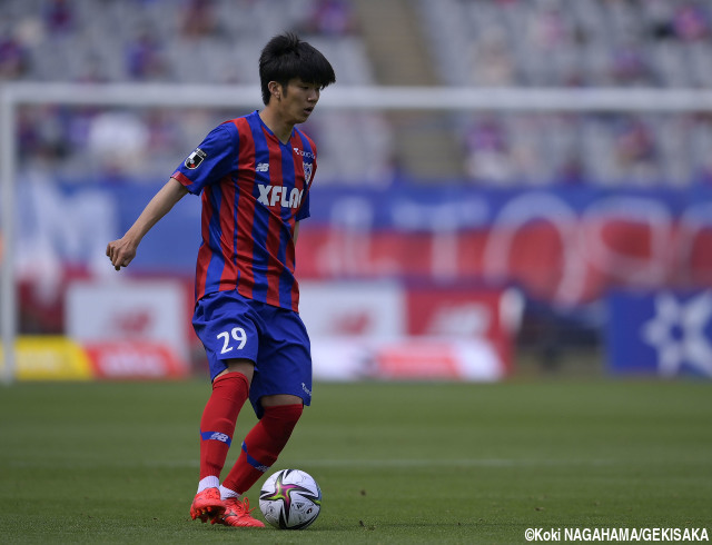 FC東京が23歳DF岡崎慎と来季契約に合意「自分のサッカー人生を懸けてプレーします」