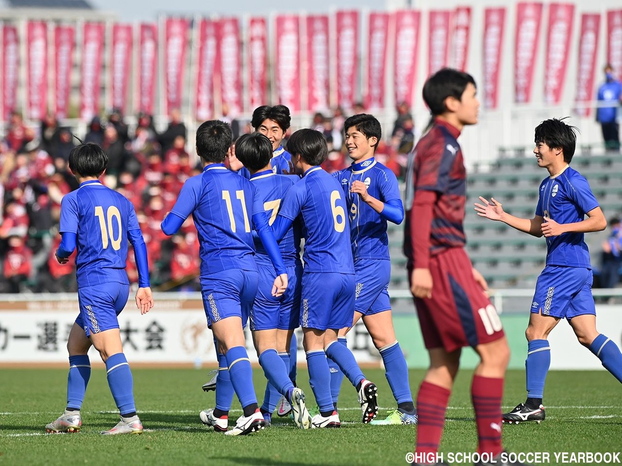 シュート数は20本対2本…湘南内定FW擁す阪南大高が丸岡に3発圧勝(8枚)