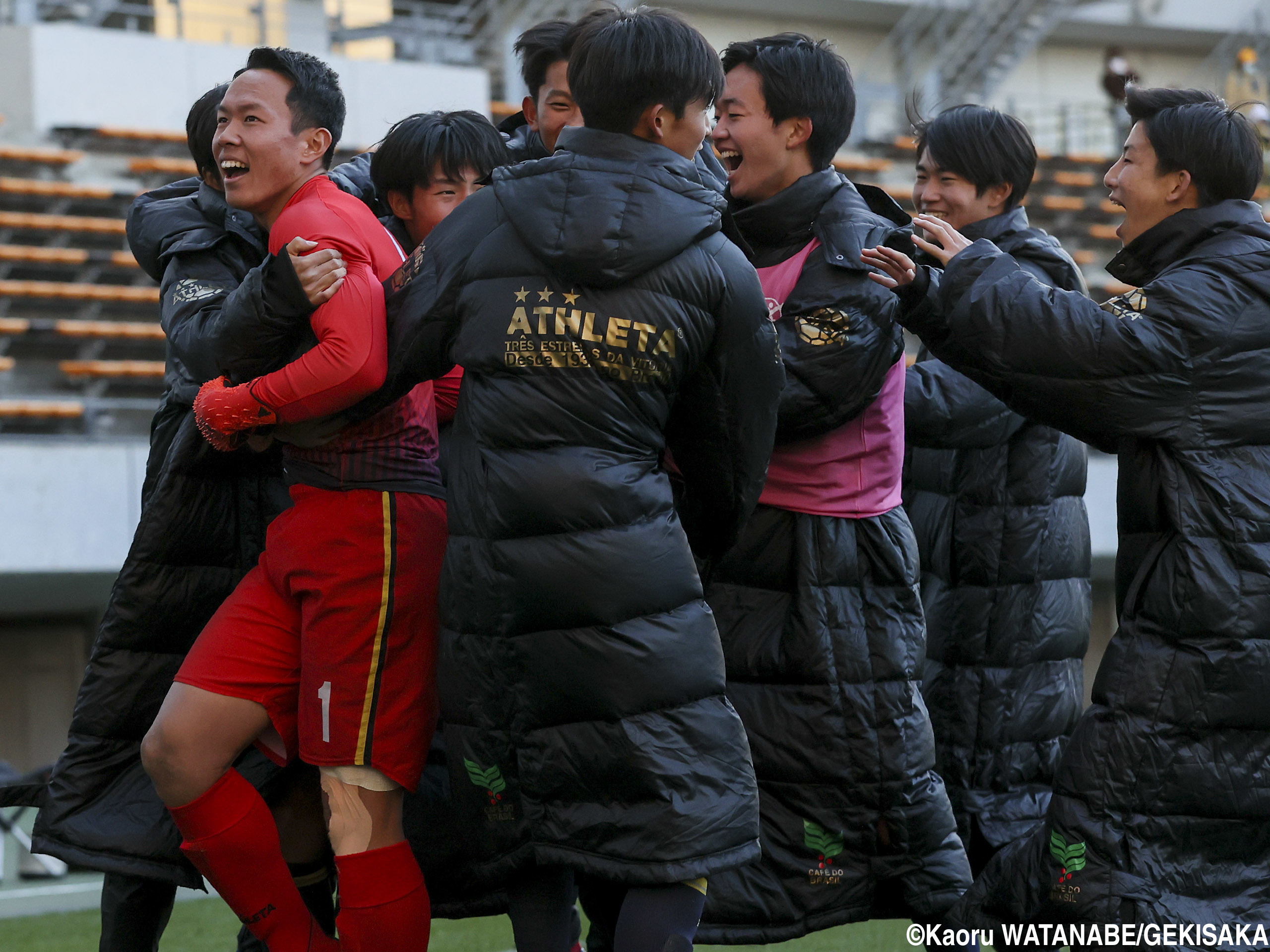 激闘となったPK戦…守護神の活躍で関東一に軍配(18枚)