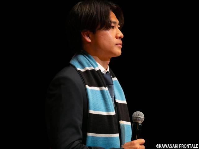 川崎Fの大型ルーキー松井蓮之「25番に見合った選手になりたい」目標とする守田、田中碧の番号継承