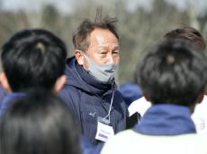 元代表主将の指導5年目で東北新人4強。花巻東は模範の野球部にも「少しでも近づけるように」