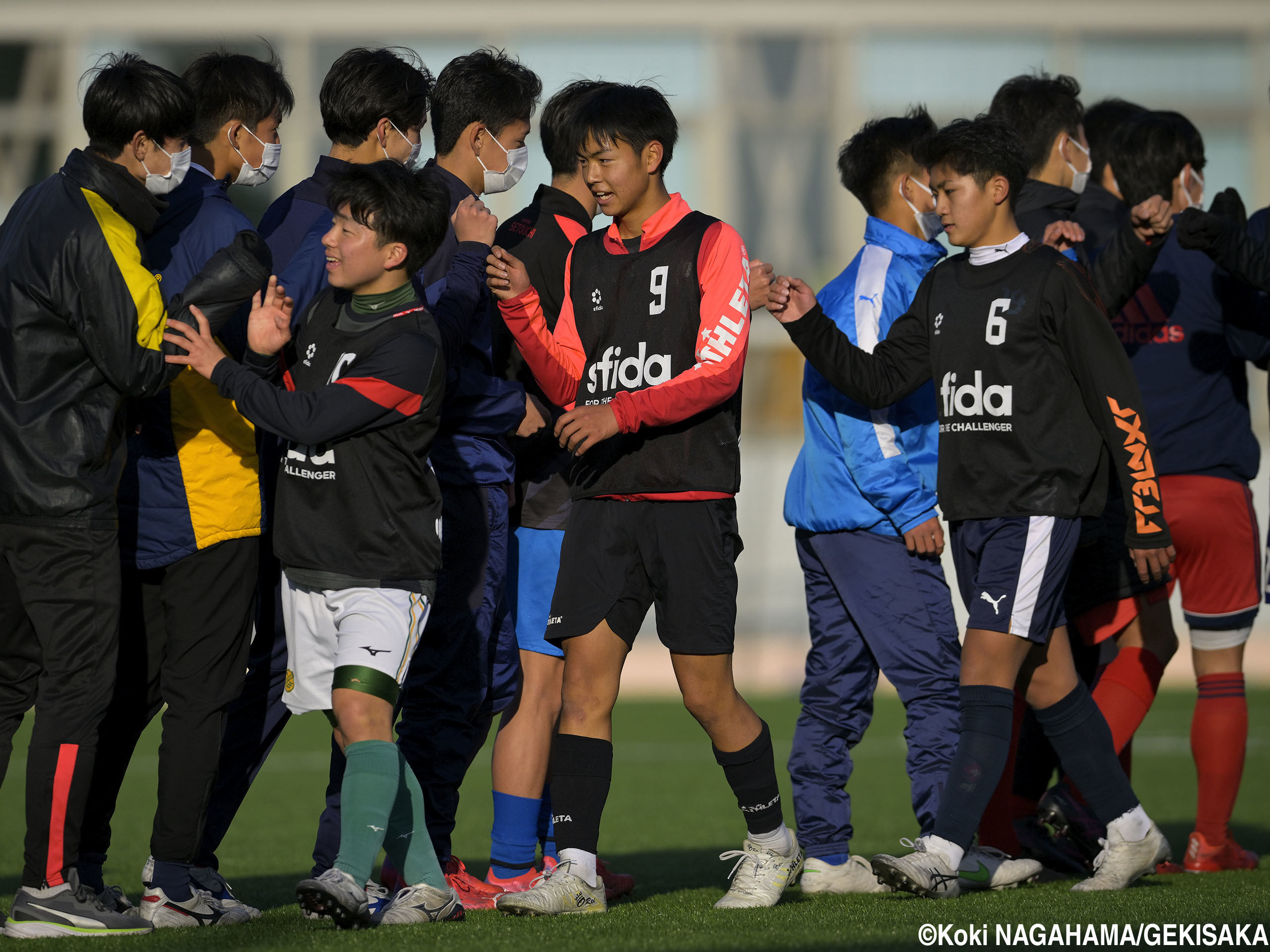 U-18日本高校選抜候補vsU-17日本高校選抜候補第2ラウンドはU-17が4発リベンジ!ユースレフリーも貴重な学び(38枚)