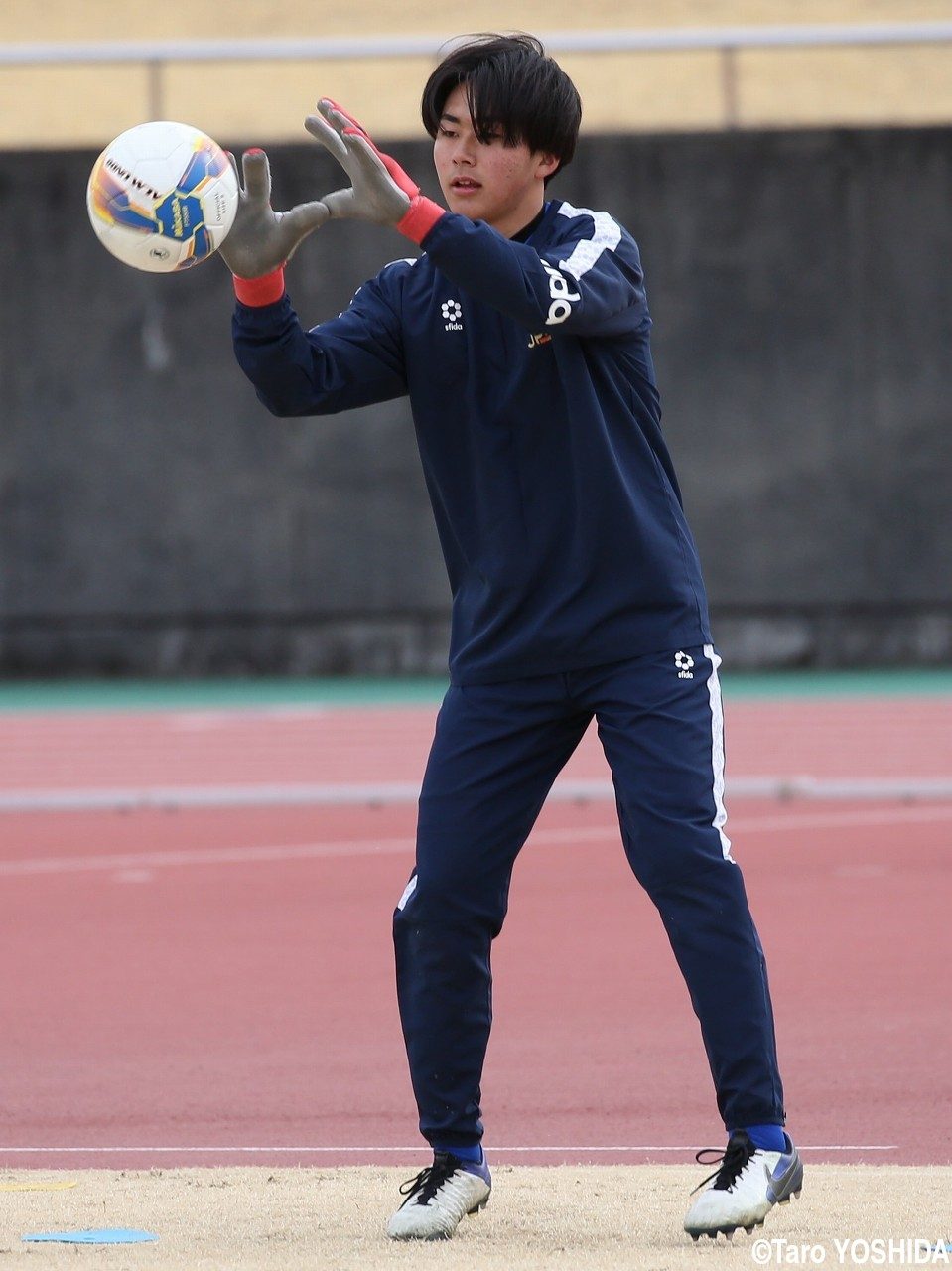 日本高校選抜がヤングサッカーフェス、デンチャレへ向けて合宿スタート(22枚)