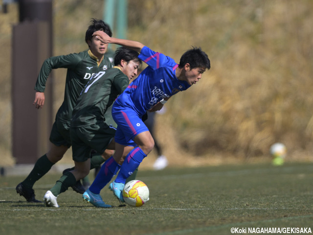 [デンチャレ]日本高校選抜の2年生MF根津元輝は大学生相手に奮闘も「そこで輝ける選手にならないと、上はない」