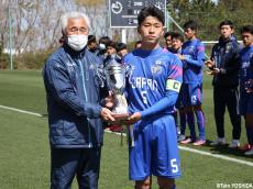 [J-VILLAGE CUP U18]U-17高校選抜を支えた2人のリーダー、CB新谷主将、MF徳永(8枚)