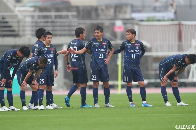 群馬が首位横浜FCに0-3から追いつきドロー! 大槻監督「心臓に悪いので客席で見たいゲームだった」