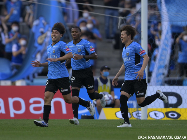 川崎Fが盤石2発でACL帰還後2連勝! リーグ最少失点・福岡の堅守を遠野&車屋が打ち破る