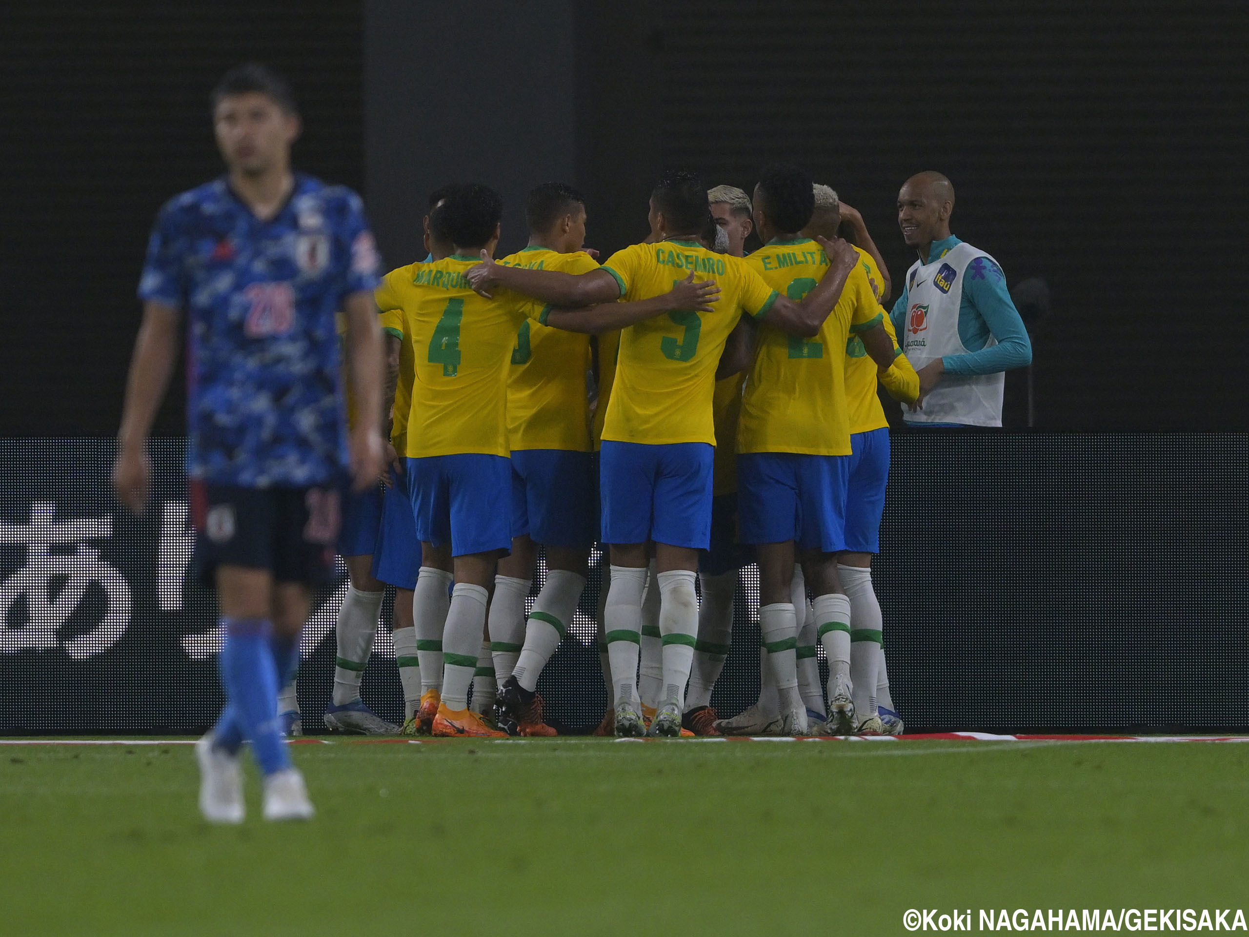 日韓W杯優勝以来の来日! スタジアムを沸かせたカナリア軍団(20枚)