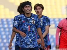 U-21日本代表のCBコンビ、馬場晴也&チェイス・アンリがウズベキスタンの地に鉄壁築く(8枚)